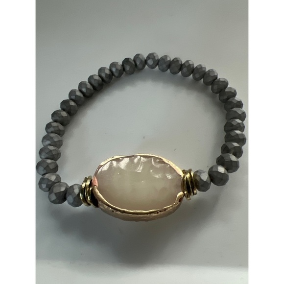STONE BEAD BRACELET WITH DRUZY GREY STONE - Picture 3 of 3